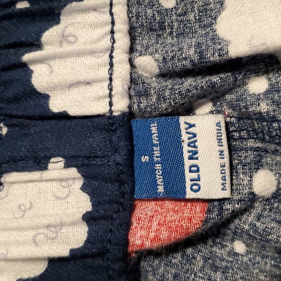 NWT  Old Navy Santa sleep pants - Picture 5 of 8